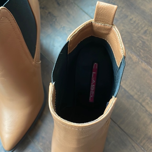 NWOT- Brown Faux Leather Pointy Toe Heeled Bootie/Boots- Size 8.5 - Picture 11 of 11